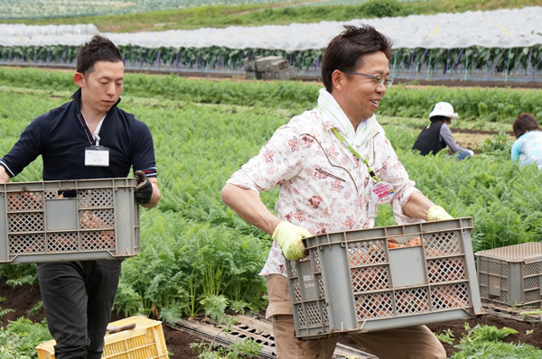 2014年5月26日～27日、茨城県内の産直産地を組合員・役職員が訪問しました