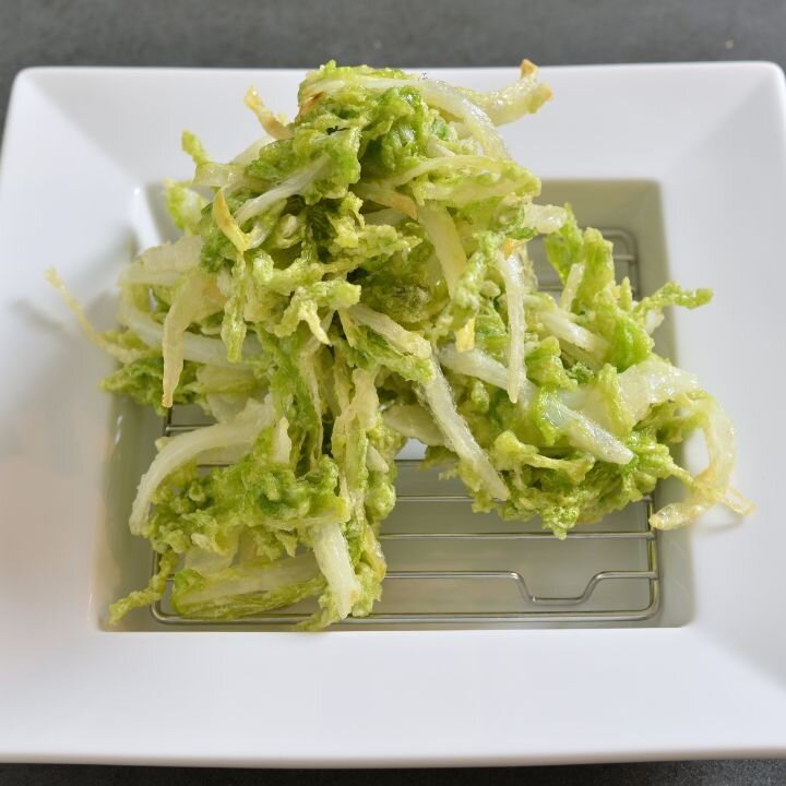 新玉ねぎとあおさのかき揚げ