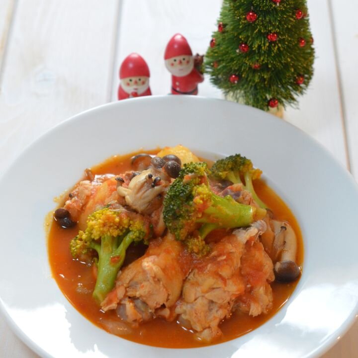 クリスマスに！チキンのやわらかトマトソース煮