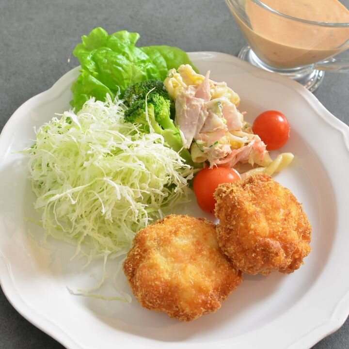 昔なつかしい、洋食屋さんのエビカツ