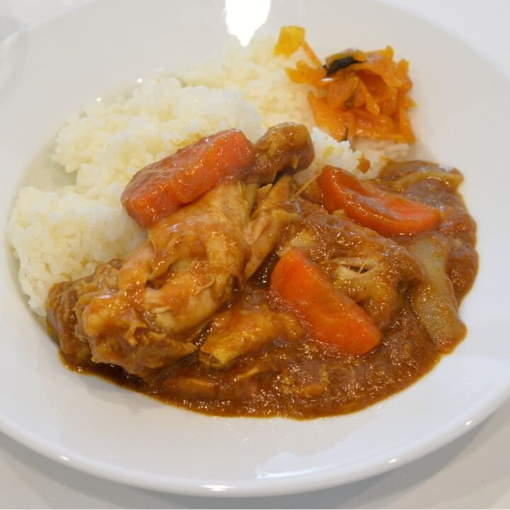 やみつきチキンレッグカレー