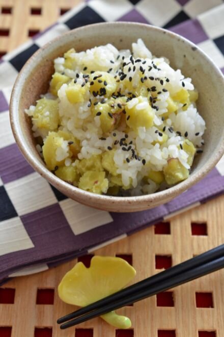 簡単! 炊飯器で、さつまいもご飯