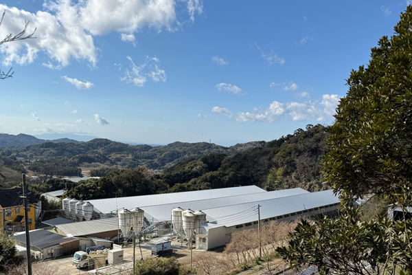 宮本養鶏外観
